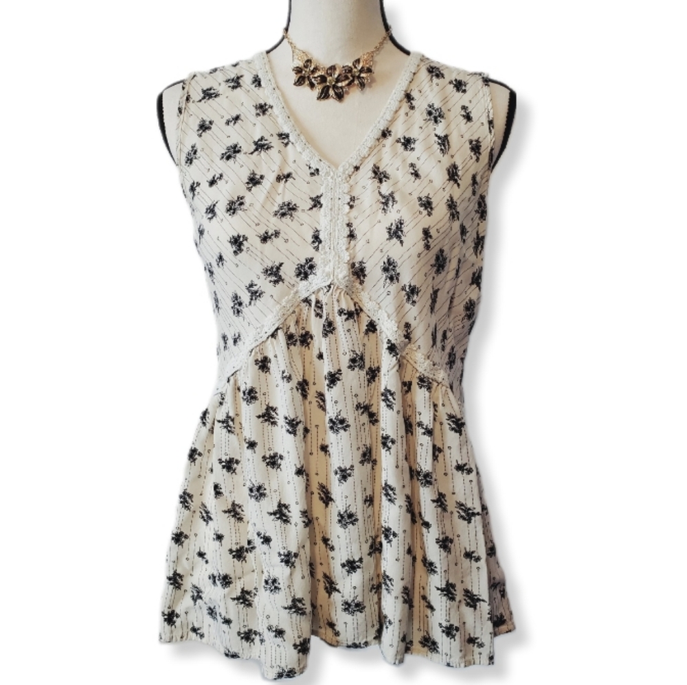Suzanne Betro Sleeveless Top